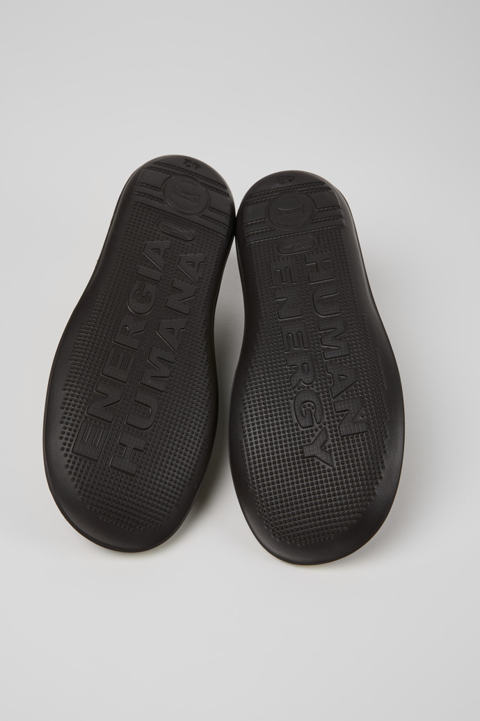 Camper Beetle - Zapato multicolor para hombre de punto de PET reciclado.