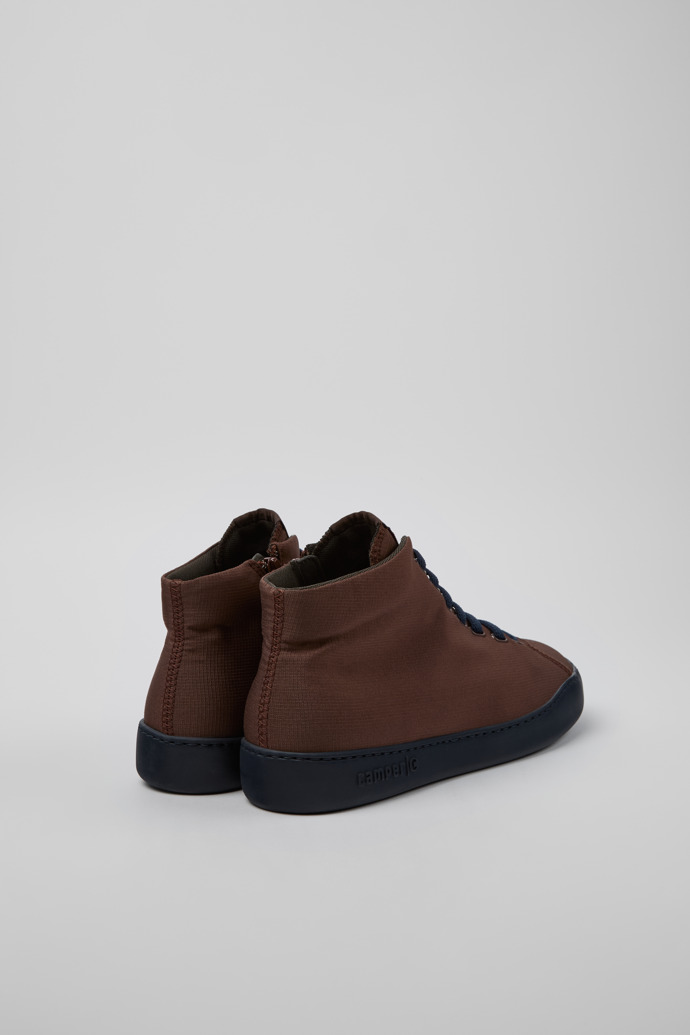 Camper Peu Touring - Botines marrones de PET reciclado para hombre.
