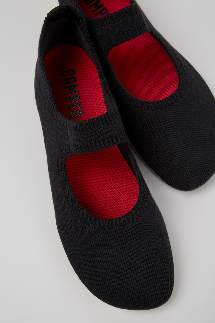 Camper Right - Zapatos negros de tela para mujer.