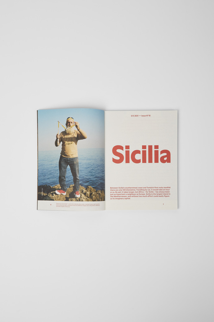 Camper The Walking Society Número 10 - Revista: The Walking Society