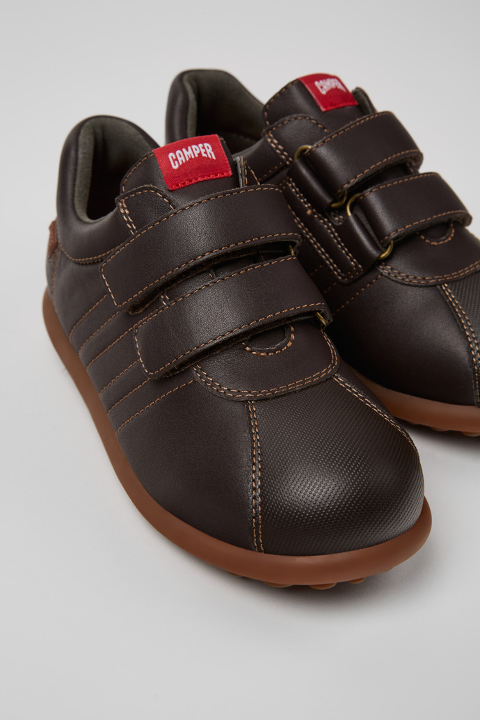 Camper Pelotas - Zapatos marrones de piel y textil para niños.