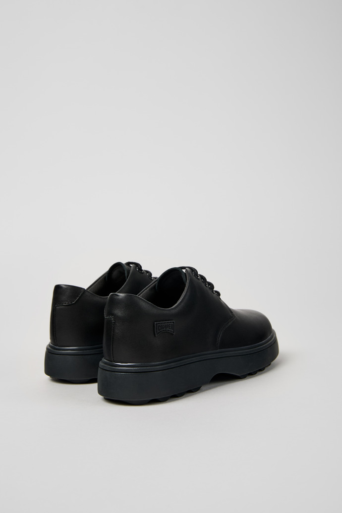 Camper Norte - Zapato de piel negro para niño.