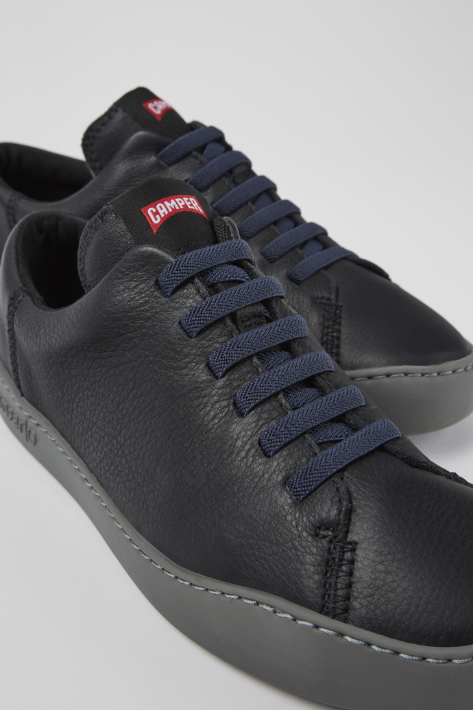 Camper Peu Touring - Zapatillas negras de piel para hombre.