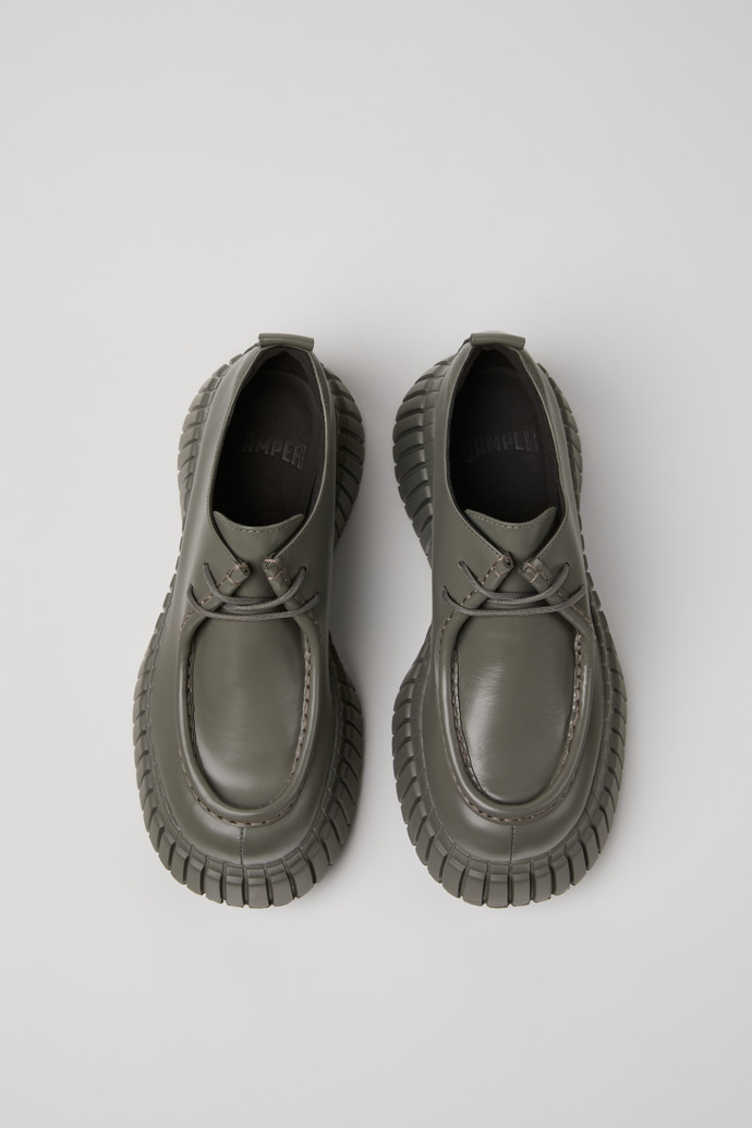 Camper Pix BCN - Zapato de piel gris para mujer.