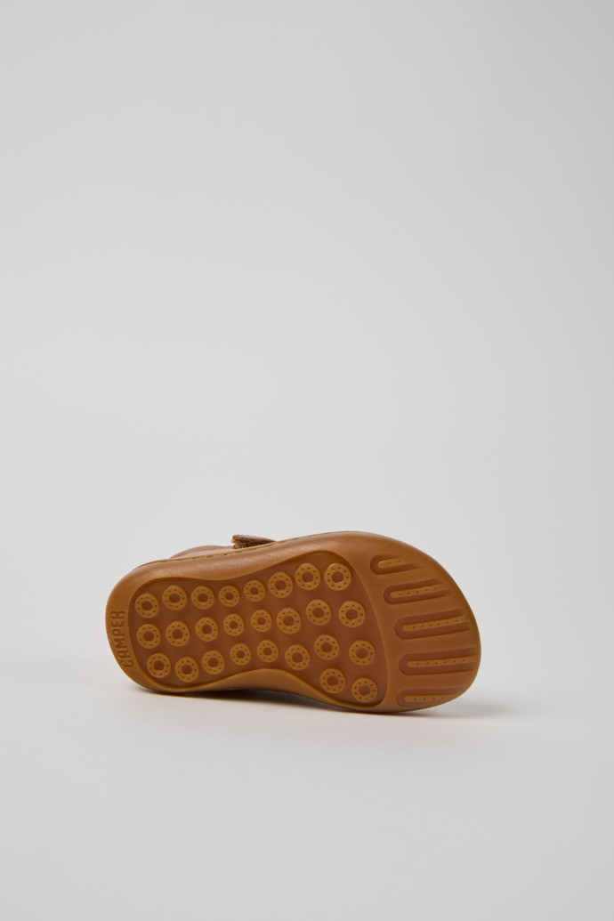 Camper Twins - Zapatillas de piel nude para niños.