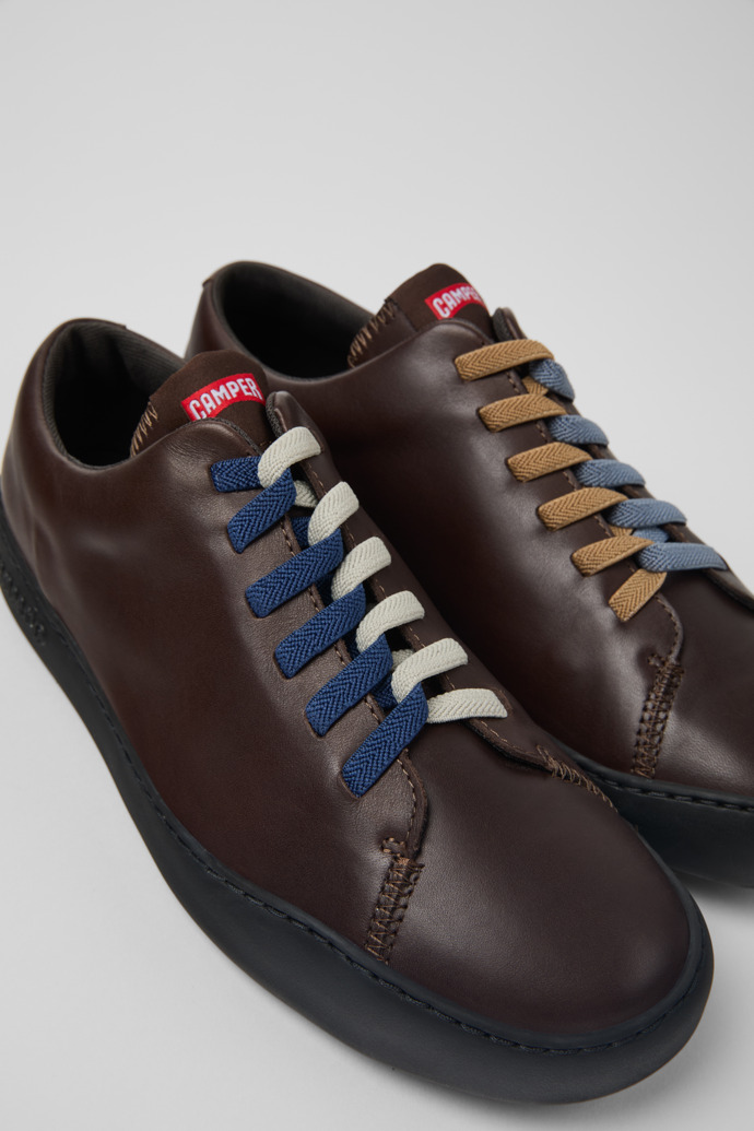 Camper Twins - Zapatillas marrones de piel para hombre.