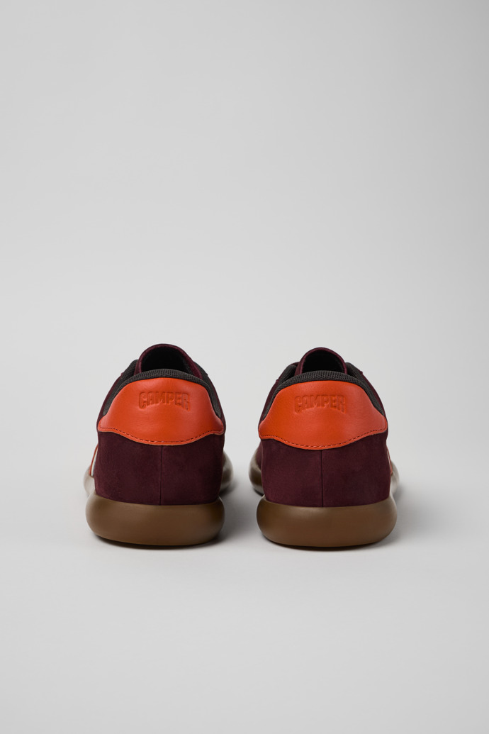 Camper Pelotas Soller - Zapatillas deportivas para hombre en color rojo vino de nobuk/piel.