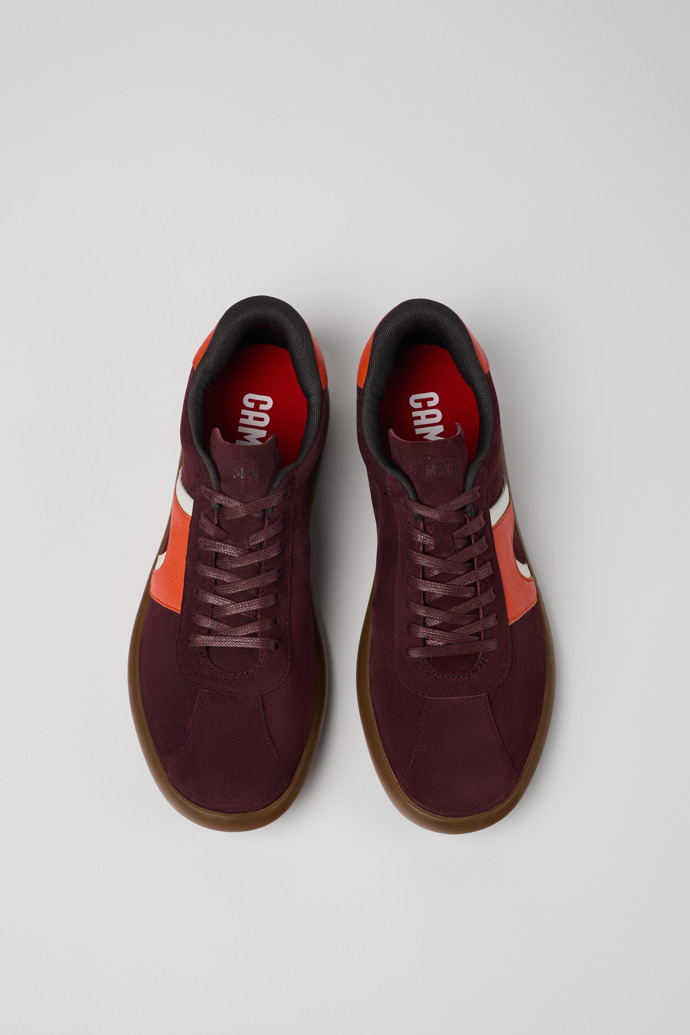 Camper Pelotas Soller - Zapatillas deportivas para hombre en color rojo vino de nobuk/piel.