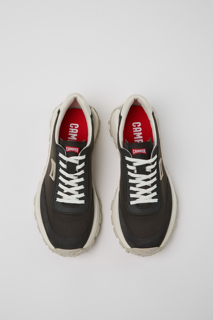 Camper Drift Trail VIBRAM - Zapatillas multicolores para hombre de PET reciclado y piel nobuk.