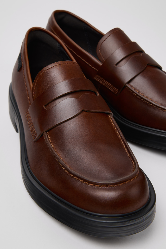 Camper Dean - Mocasín marrón de piel para hombre.