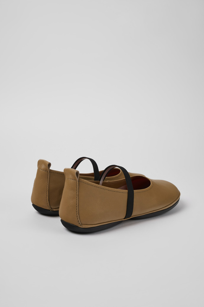 Camper Right - Mary Jane de piel marrón para mujer.