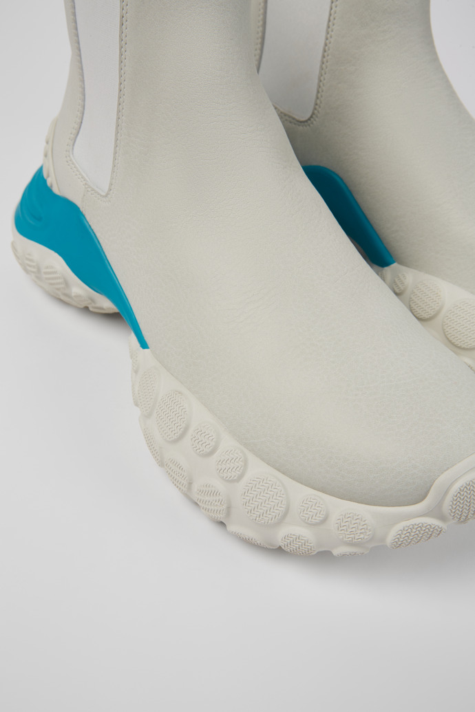 Camper Pelotas Mars - Botines blancos de piel responsable.