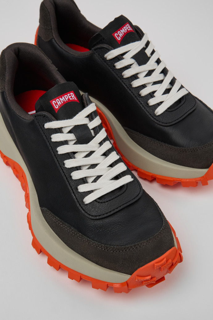 Camper Drift Trail VIBRAM - Zapatilla negra de piel y nobuk para mujer