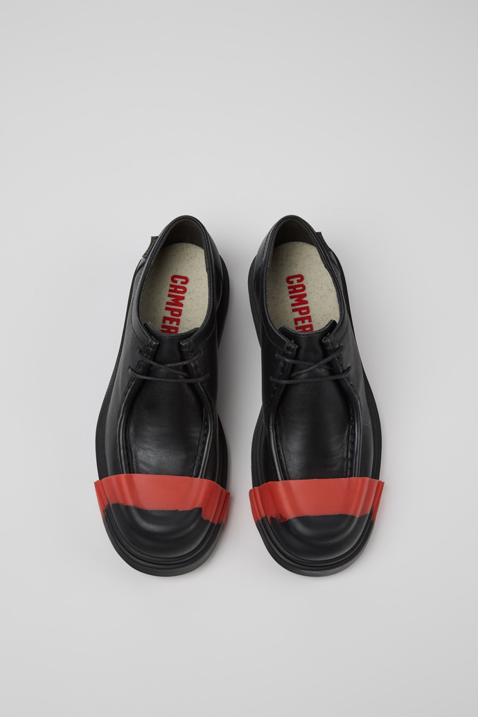 Camper Junction - Zapato de piel negra para mujer.