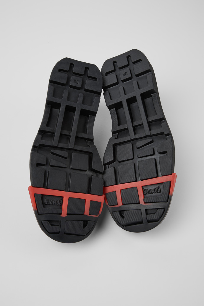 Camper Junction - Zapato de piel negra para mujer.