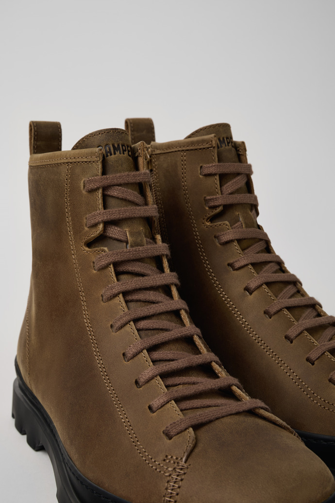 Camper Brutus - Bota de media caña con cordones para hombre