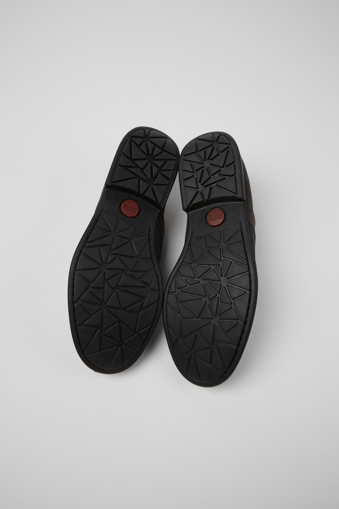 Camper Mil 1913 - Zapato gris de hombre de nobuk.