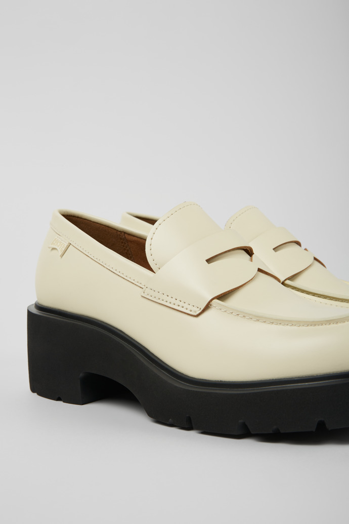 Camper Milah - Mocasines blancos de piel para mujer
