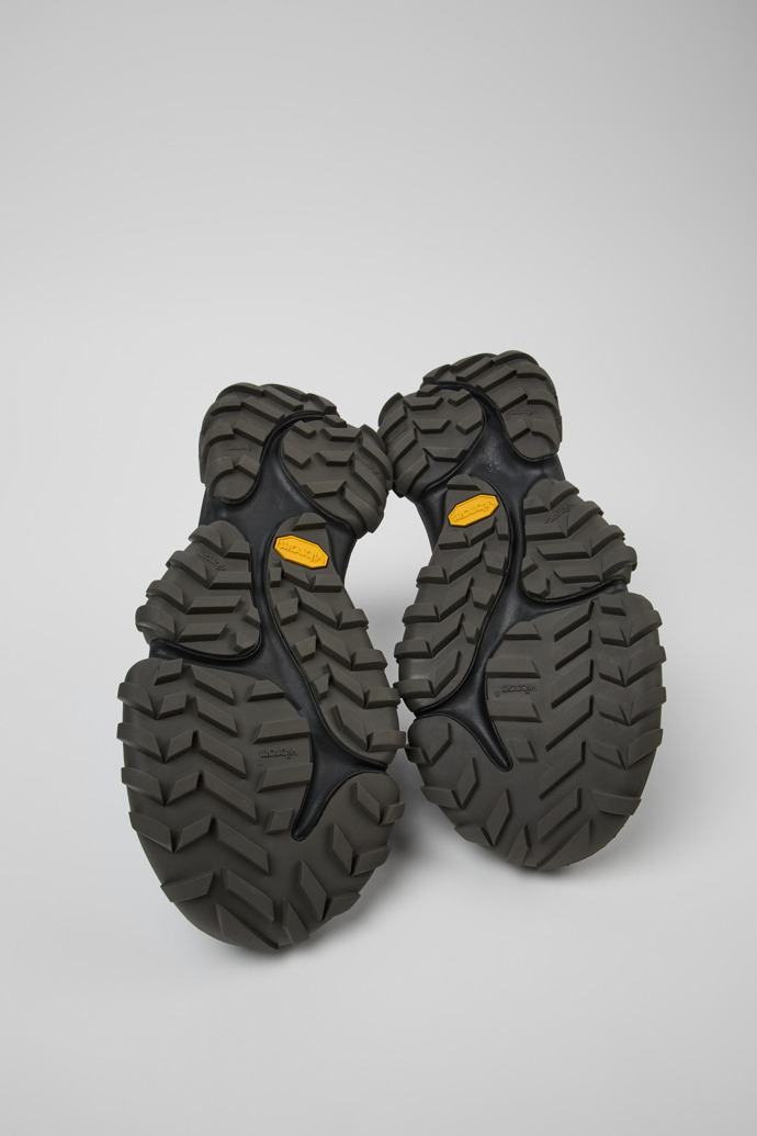 Camper Karst Trek - GORE-TEX - Botines negros y grises de tela y piel nobuk para mujer.