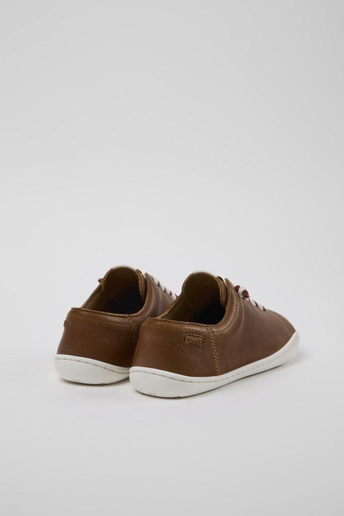 Camper Peu - Zapato infantil de piel marrón.