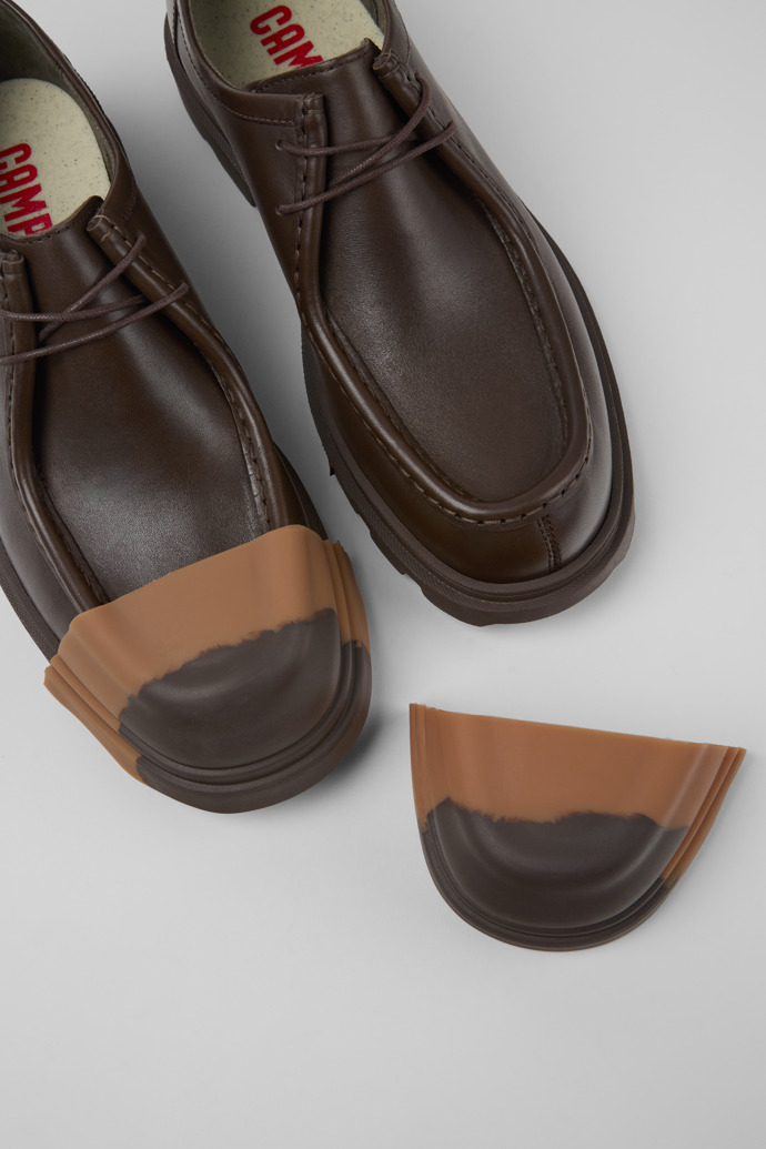 Camper Junction - Zapatos marrones de piel para hombre.