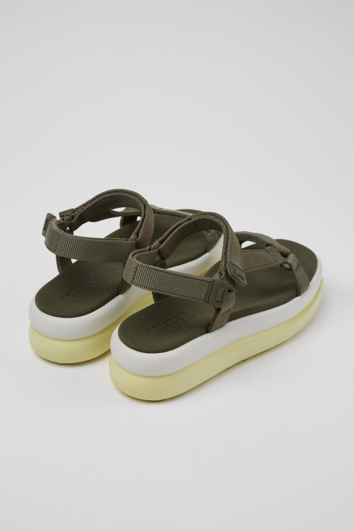 Camper Pelotas Flota Up - Sandalias verdes de PET reciclado para mujer.