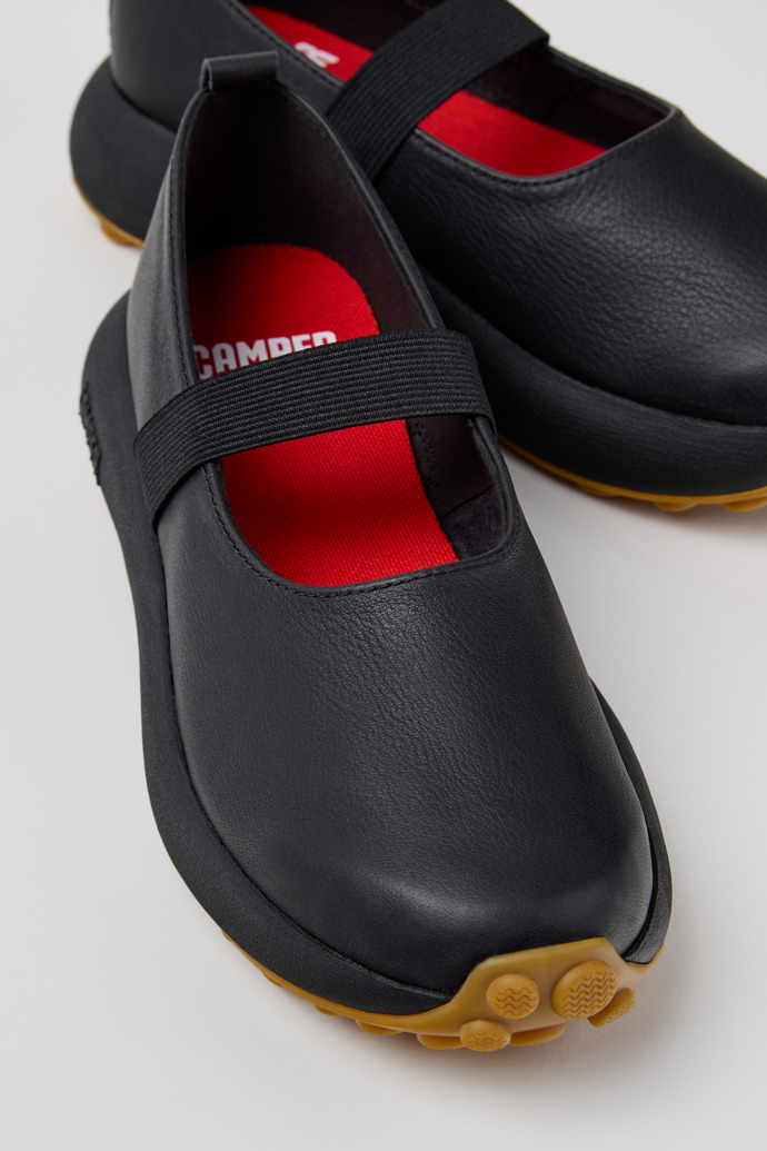 Camper Pelotas Athens - Zapatillas negras de piel para mujer.