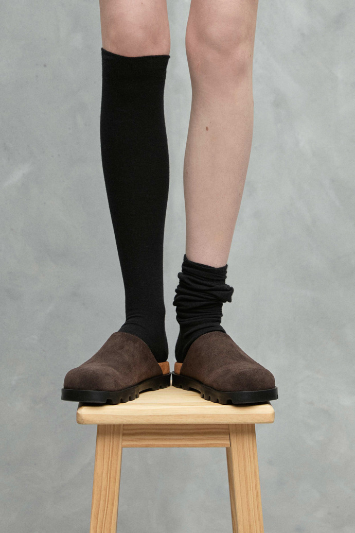 Sandalias Camper Brutus - Zuecos grises para mujer de piel nobuk