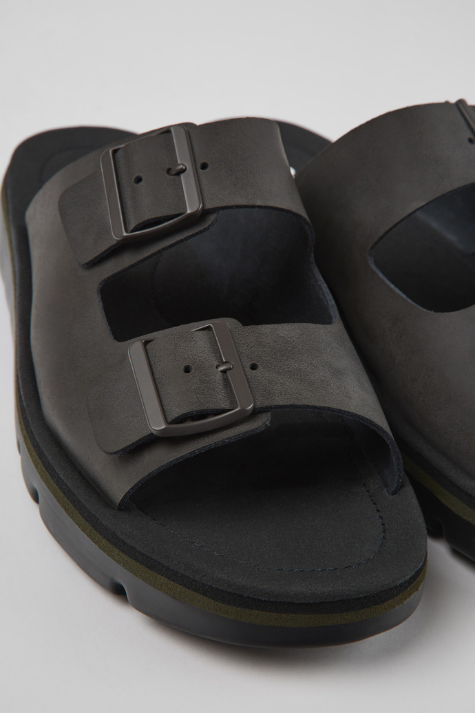 Camper Oruga - Mules de piel marrón para hombre