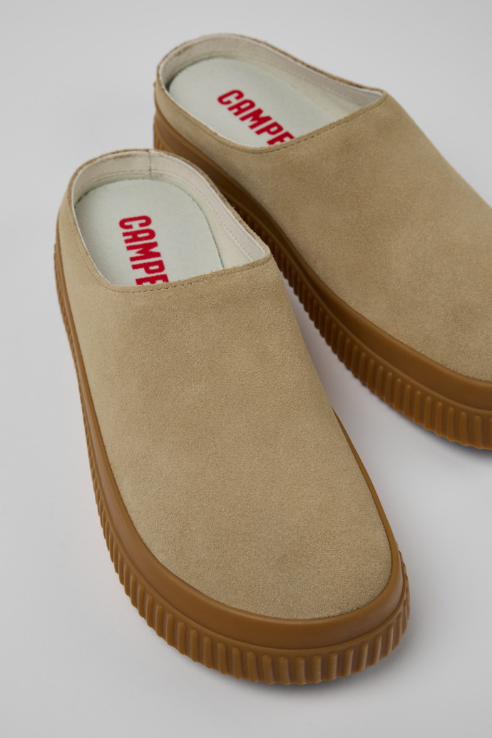 Camper Peu Roda - Sandalias de piel nobuk beige para mujer.