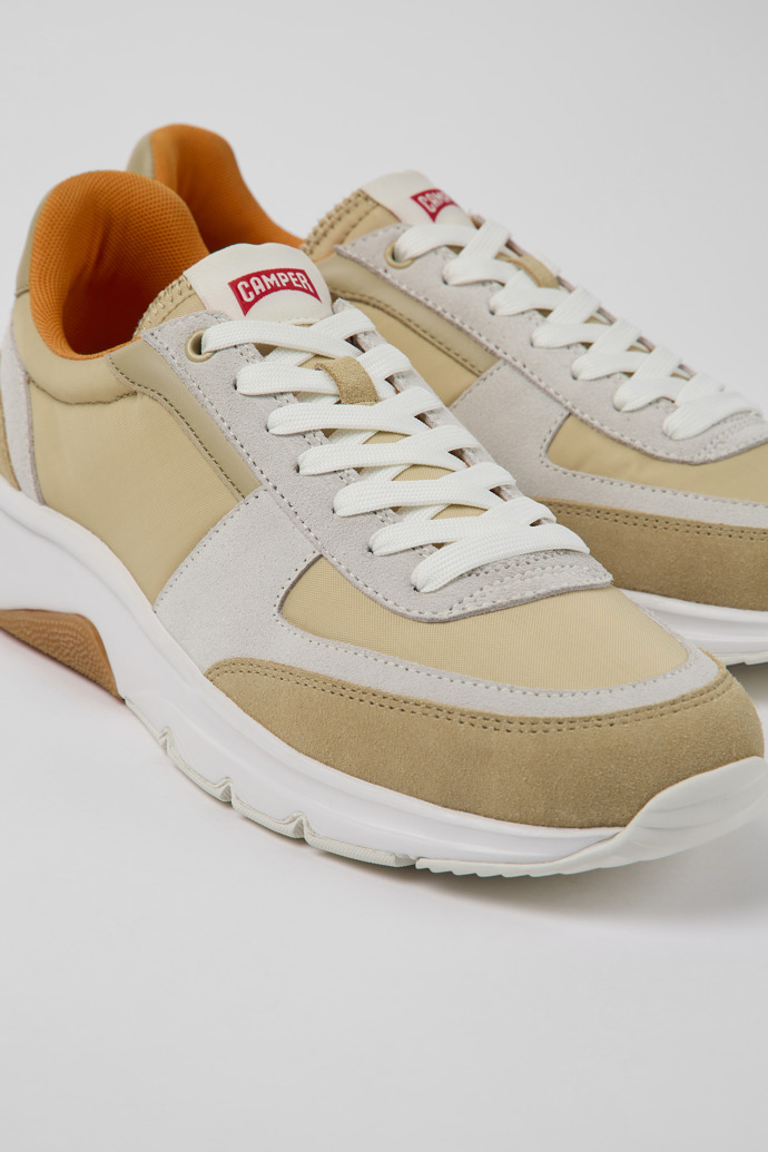 Camper Drift - Zapatillas de piel nobuk beige y blanca para hombre