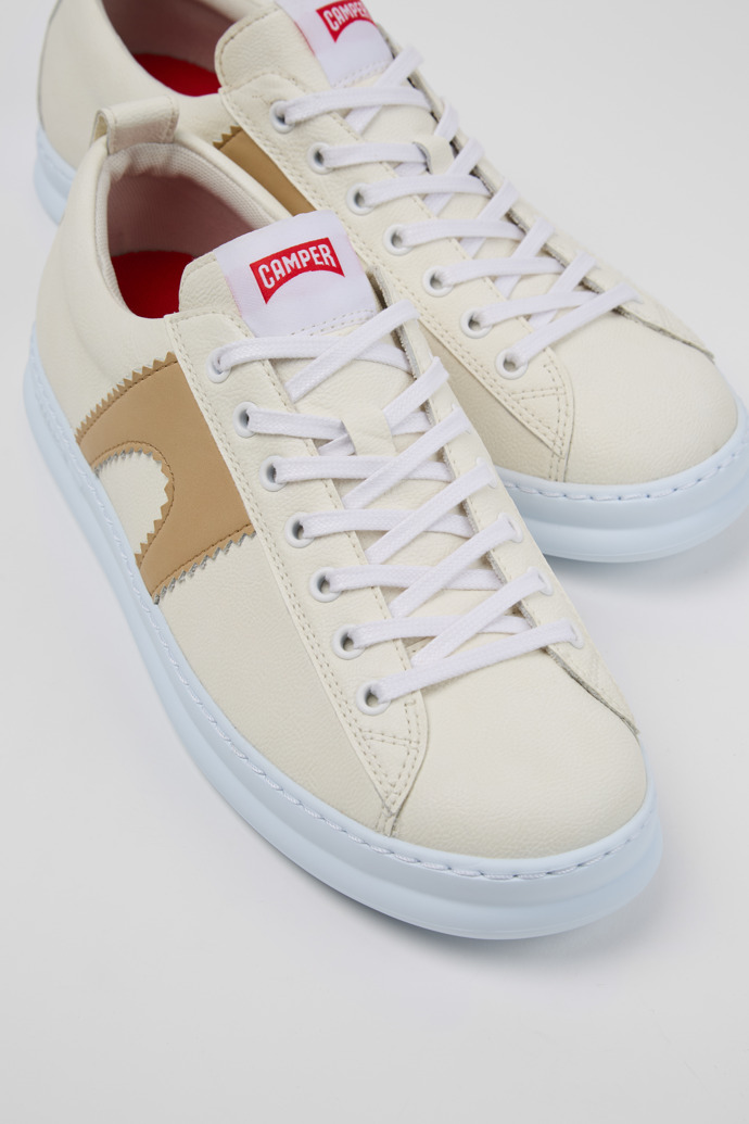 Camper Runner - Zapatillas multicolor para hombre fabricadas en piel reciclada.