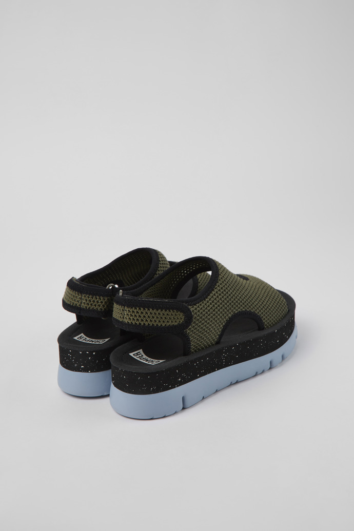 Camper Oruga Up - Sandalias verdes de tela para mujer.