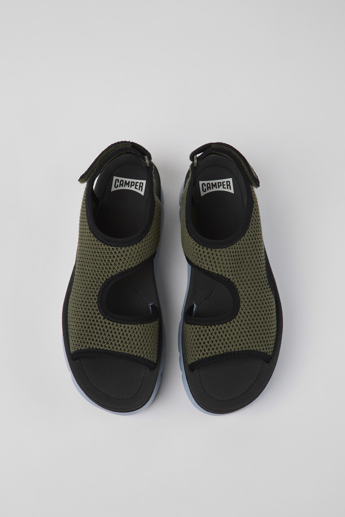 Camper Oruga Up - Sandalias verdes de tela para mujer.