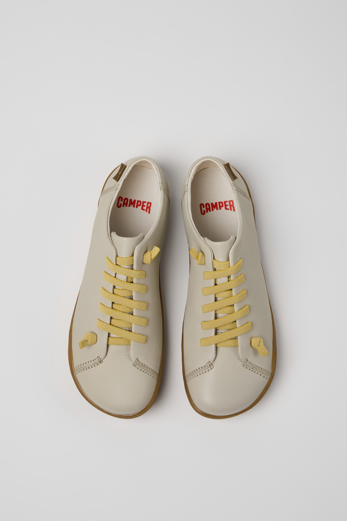 Camper Peu - Zapato de piel gris para mujer.