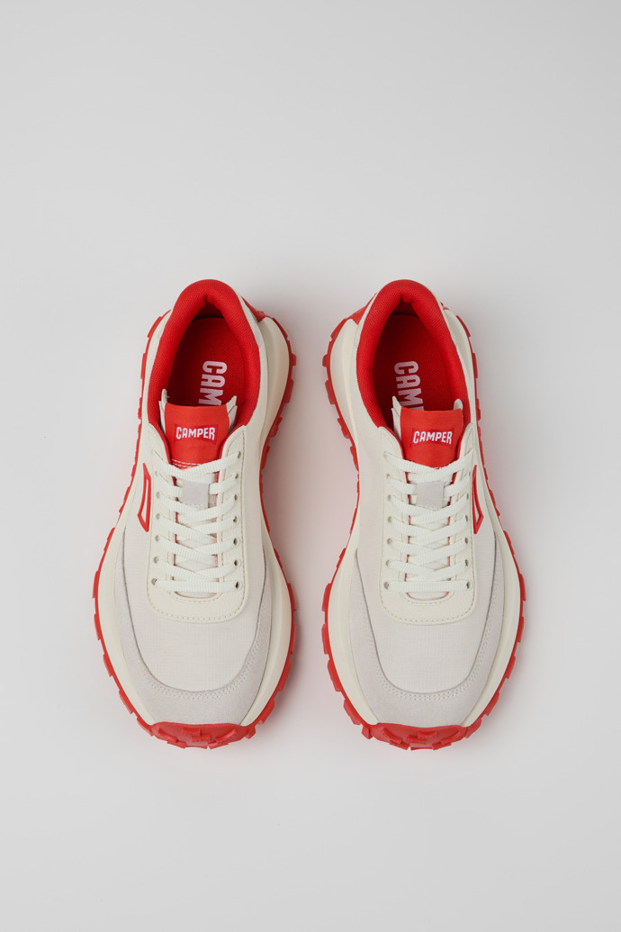 Camper Drift Trail VIBRAM - Zapatillas blancas para mujer de PET reciclado y piel nobuk.