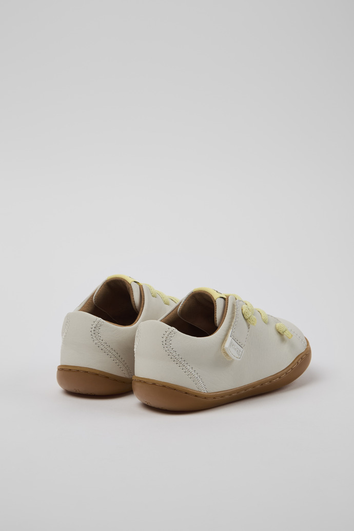 Camper Peu - Zapatos blancos de piel para niños.