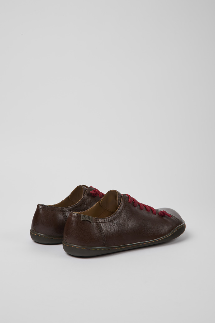Camper Peu - Zapato de piel marrón para mujer.