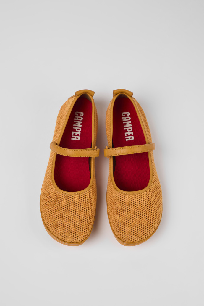 Camper Right - Bailarinas naranjas de tela/piel para mujer.