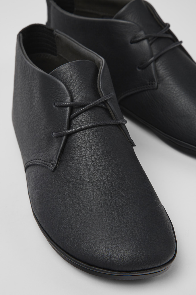 Camper Right Nina - Botines negros de piel para mujer.