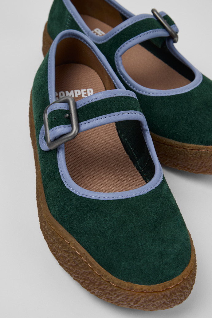Camper Peu Terreno - Zapatos de piel y nobuk verde para mujer.
