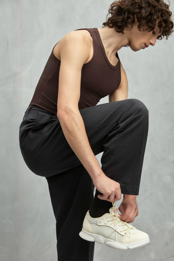 Camper Karst Sorona - Zapatillas blancas de tela para hombre.