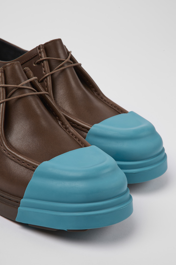 Camper Junction - Zapato marrón para hombre de piel responsable