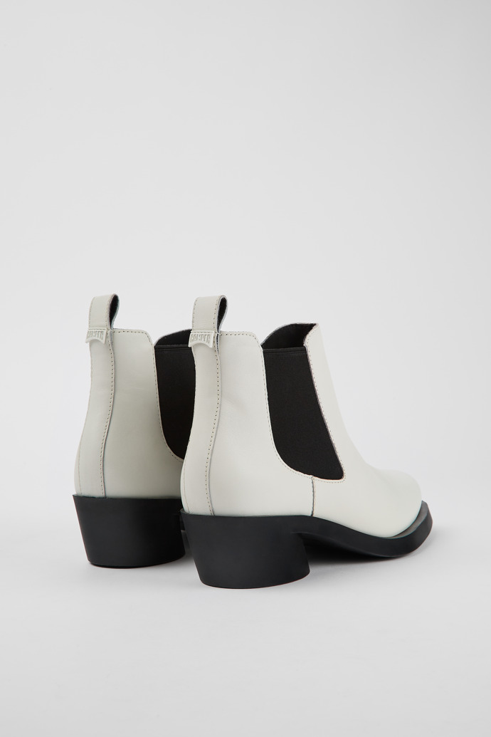 Camper Bonnie - Botines Chelsea de piel blanca para mujer.