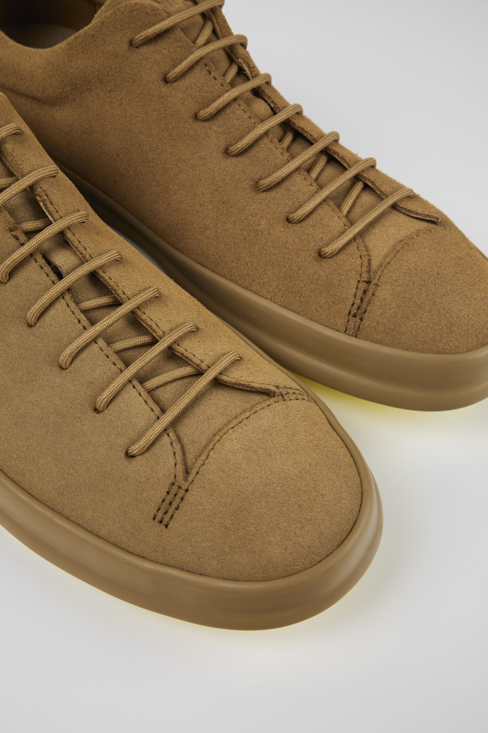 Camper Chasis - Zapatillas de baloncesto marrones de nobuk para hombre.