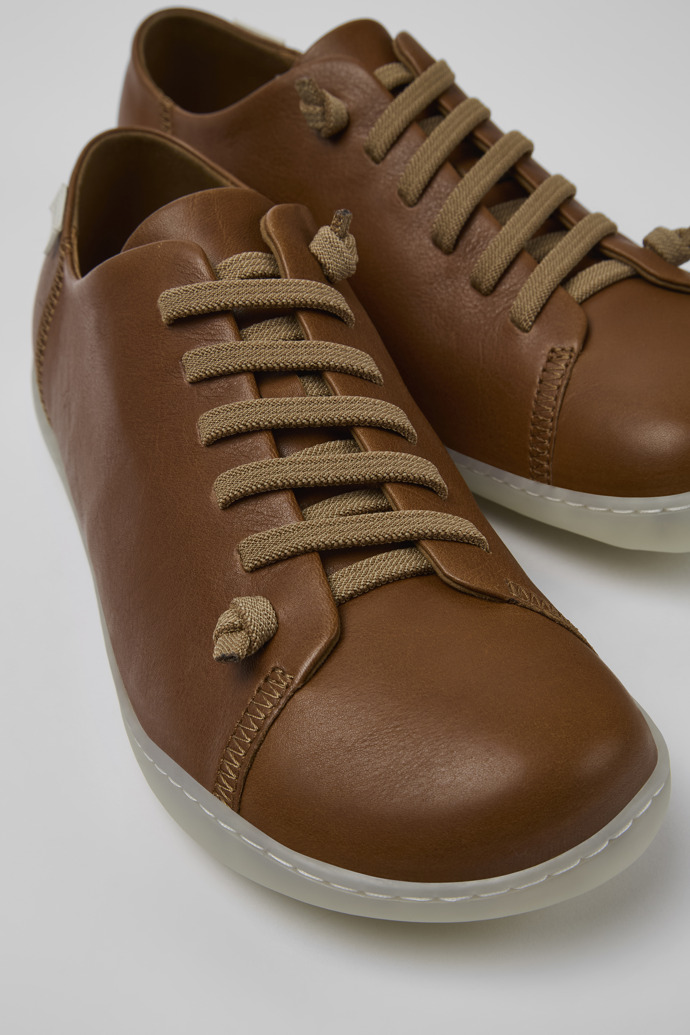 Camper Peu - Zapatillas de baloncesto de piel marrón para hombre