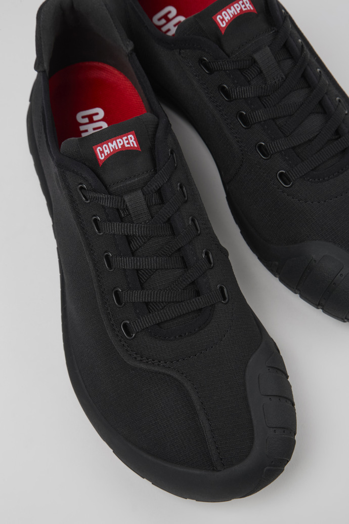 Camper Peu Path - Zapatillas negras para hombre de PET reciclado.