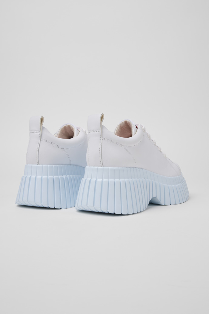 Camper Pix BCN - Zapato de piel blanco para mujer.