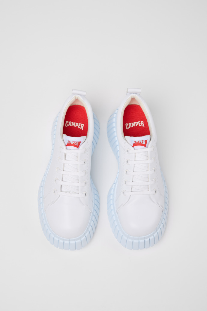 Camper Pix BCN - Zapato de piel blanco para mujer.