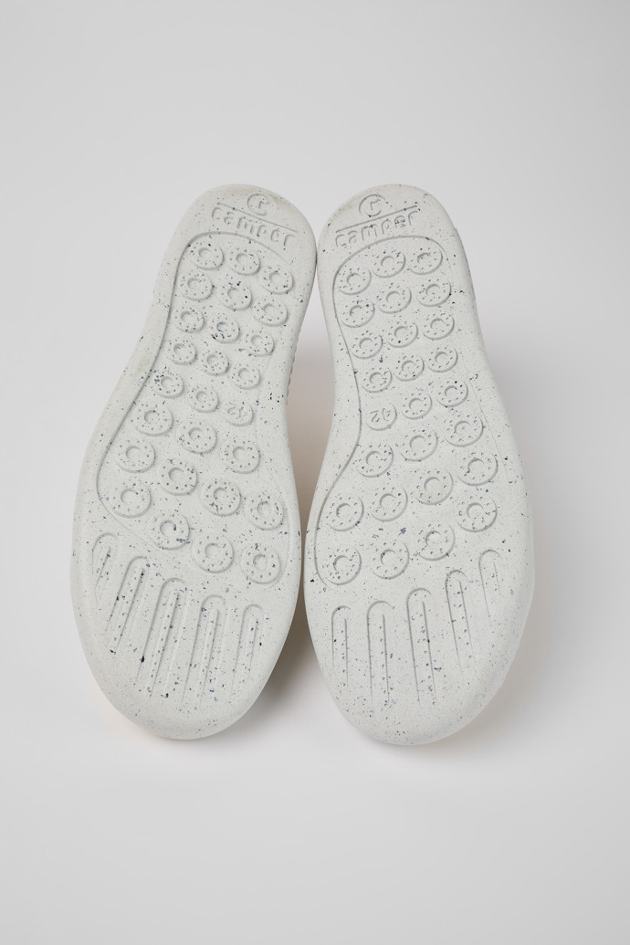 Camper Peu Touring - Zapatillas blancas para hombre fabricadas con PET reciclado